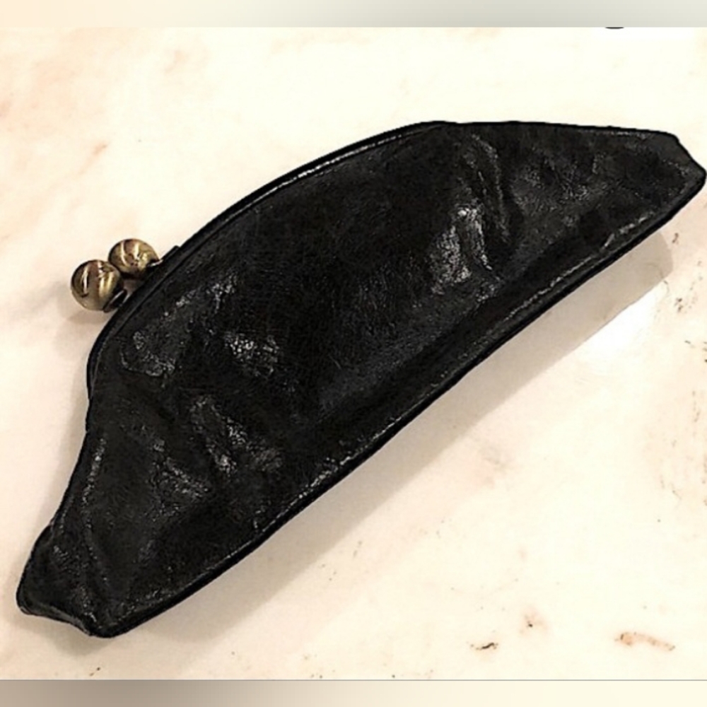 Vintage Trina Turk Black Leater Kiss- Lock Clatch